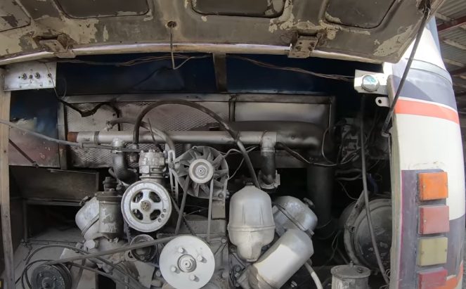 Автобус ЛАЗ-697 Турист